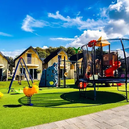 Comfortable Homes, Pool And Whirlpool Prázdninový dům