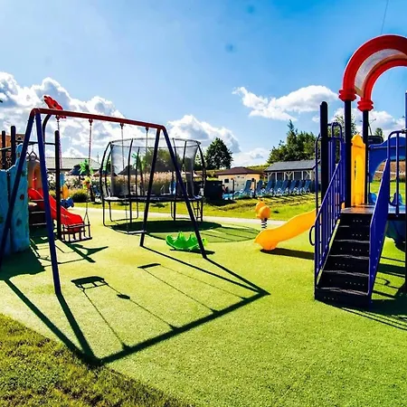 Comfortable Homes, Pool And Whirlpool * Ustronie Morskie