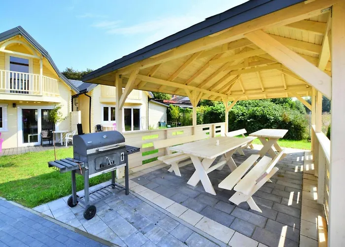 Comfortable Homes, Pool And Whirlpool Устроне-Морске