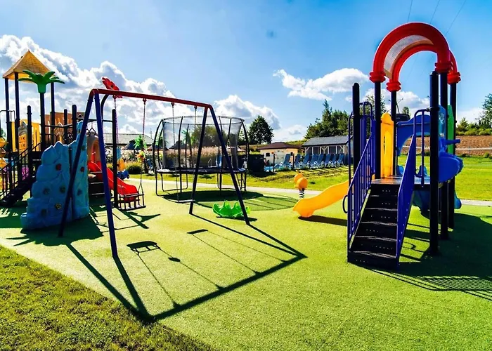 Comfortable Homes, Pool And Whirlpool * Устроне-Морске