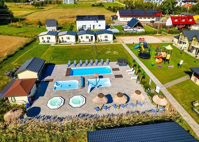 Comfortable Homes, Pool And Whirlpool Устроне-Морске