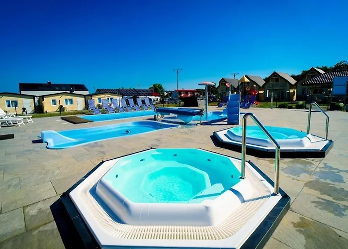 Comfortable Homes, Pool And Whirlpool Дом отдыха Устроне-Морске